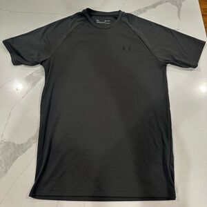 Under Armour Men's dark Olive Performance Shirt